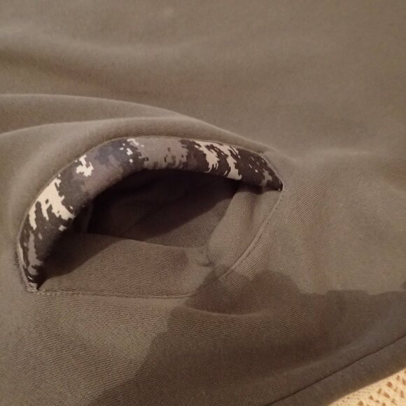 NRA pocketed pullover - Picture 6 of 10